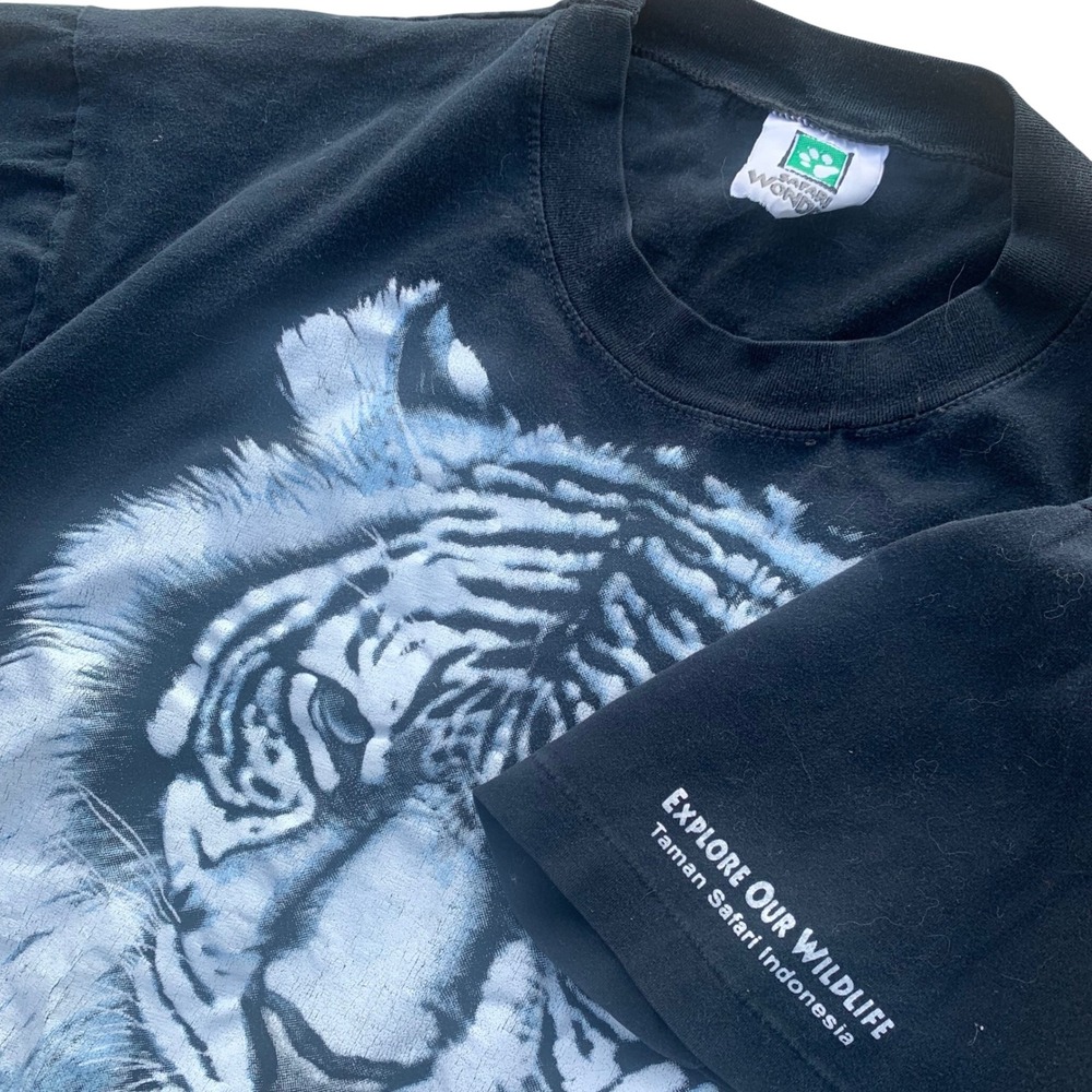 Vintage Safari Wonders White Tiger Graphic T-Shirt Black Taman Safari Indonesia